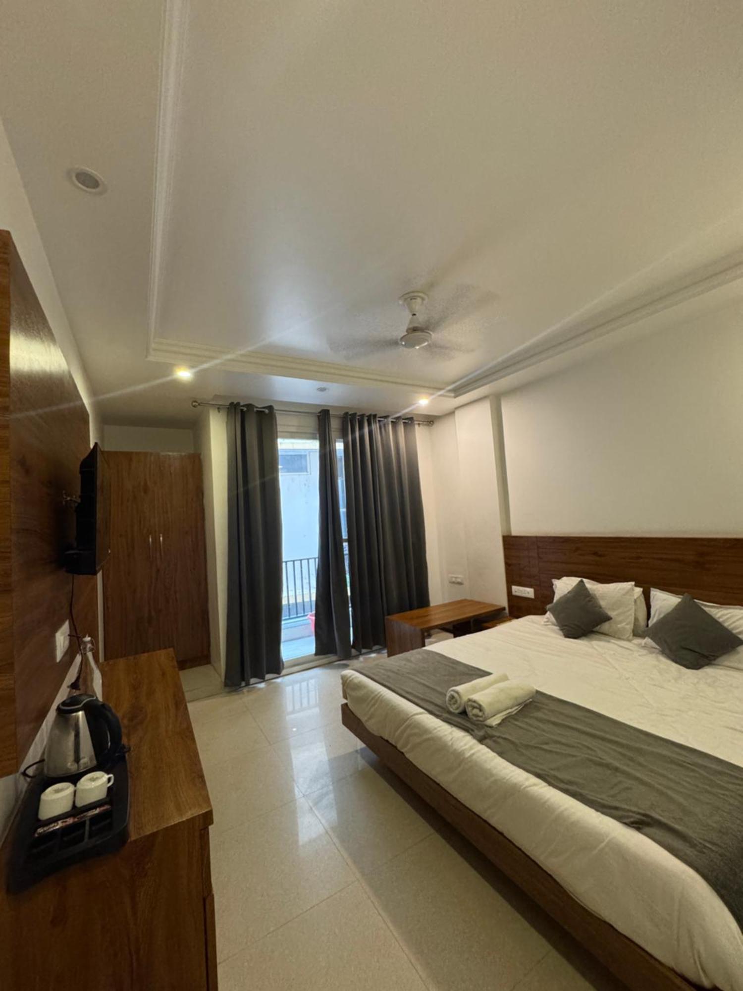 Hotel Namami Tapovan Рішикеш Екстер'єр фото